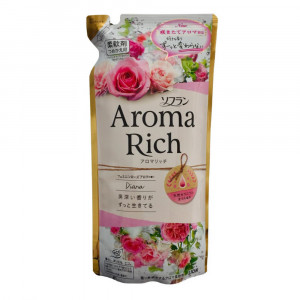 Кондиционер для белья длительного действия Aroma Rich Diana (аромат натуральных масел), LION 400 мл (мягкая упаковка)