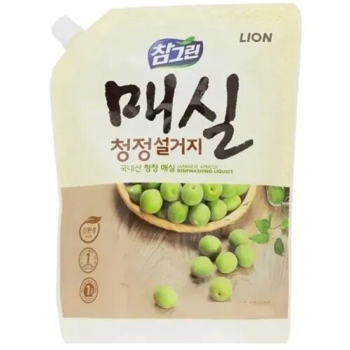 Средство для мытья посуды, овощей и фруктов Chamgreen Plum, LION, 1.2 л (мягкая упаковка)