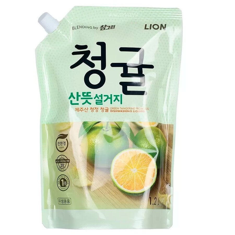 Средство для мытья посуды, овощей и фруктов Unripe Green Tangerine by Chamgreen, LION, 1.2 л(мягкая упаковка)