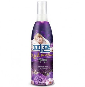 Кондиционер для белья Rich Perfume Spray (парфюмированный спрей с ароматом Тайны Дождя), PIGEON 200 мл