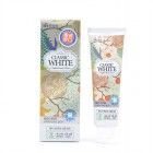 Отбеливающая зубная паста со вкусом мяты и зеленого чая Classic White Saphire Beauty Clinic, MUKUNGHWA Корея 110 г Отбеливающая зубная паста со вкусом мяты и зеленого чая Classic White Saphire Beauty Clinic, MUKUNGHWA Корея 110 г