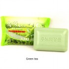 Мыло-скраб с экстрактом зеленого чая Sangtumeori Peeling Soap Green Tea, JUNO 150 г Мыло-скраб с экстрактом зеленого чая Sangtumeori Peeling Soap Green Tea, JUNO 150 г