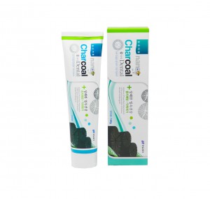 Зубная паста с серебром и бамбуковым углем Nano Charcoal Dental Toothpaste, HANIL CHEMICAL   180 г