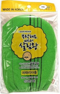 Японская мочалка для тела в виде рукавички (жесткая, зеленая) Glove Type Bath Towel, MYUNGJIN 1 шт