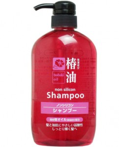 Бессиликоновый шампунь с натуральным маслом камелии для объема и блеска волос Tsubaki Oil Non Silicon Shampoo, KUMANO COSMETICS  600 мл