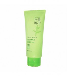 Пенка для очищения Green Tea Moist Cleansing Foam, WELCOS   180 г