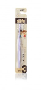 Зубная щетка детская с серебряным нано-покрытием №3 Kids Safe (от 7 до 12 лет), CJ LION 1 шт