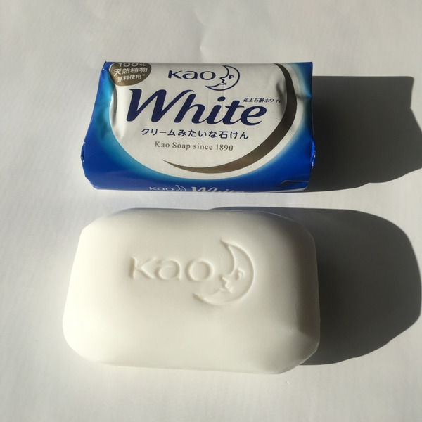 Увлажняющее крем-мыло для тела White (с ароматом белых цветов), KAO 3 шт. по 85 г