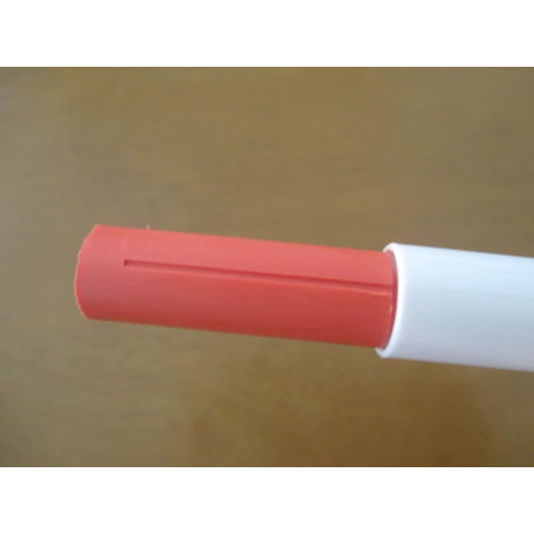 Оттеночный бальзам для губ Блестящий уход Crayon Touch me, SALAD TOWN (коралловый)  2,5 г