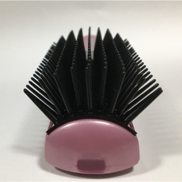 Массажная щетка Mineralion Brush для сухих, ослабленных волос с минералами горных пород, Vess