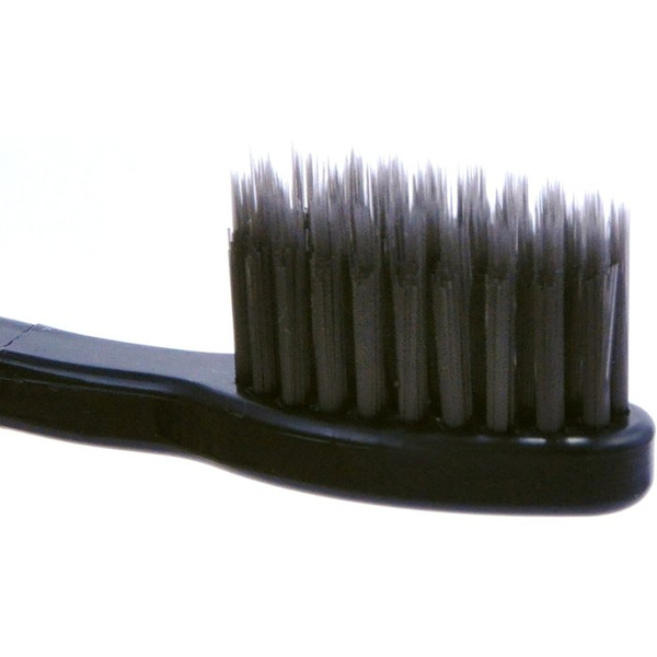 Зубная щетка с древесным углем, ионами серебра и сверхтонкой двойной щетиной (средней жесткости и мягкой), с изогнутой ручкой, Charcoal Nano Silver Toothbrush, EQ MAXON   1 шт. (цвет в ассортименте)