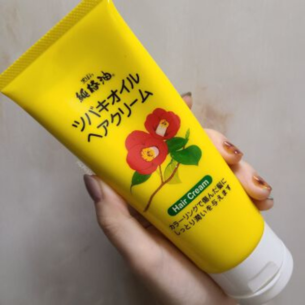 Восстанавливающая маска для повреждённых волос Camellia Oil Hair Pack, KUROBARA 280 г