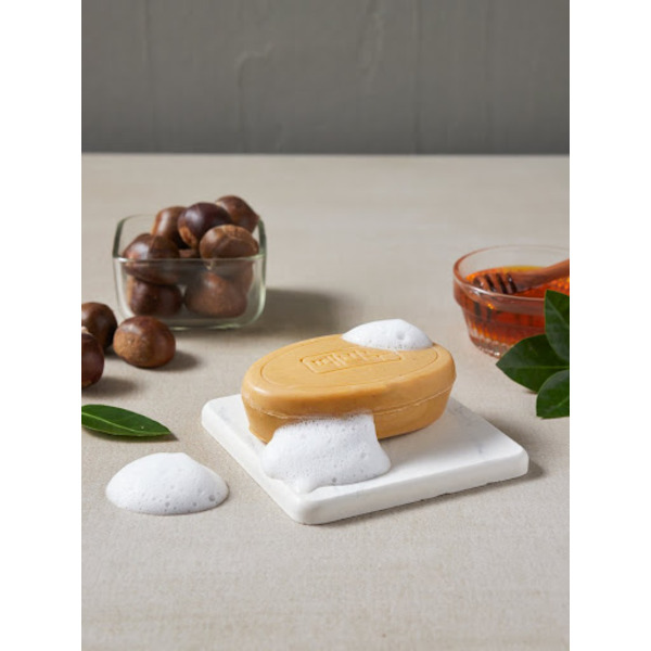 Мыло-скраб с экстрактом меда и каштана Honey & Chestnut Scrub Soap, MUKUNGHWA   100 г