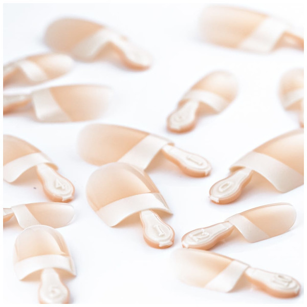 Набор накладных ногтей с клеем Ультра стойкий французский маникюр с перламутром, короткая длина Everlasting French Nail Kit EF09, Kiss 28 шт
