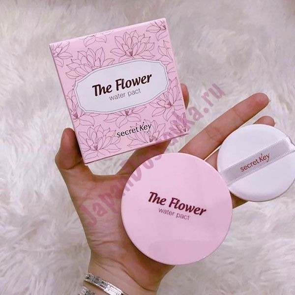 Увлажняющая основа под макияж The Flower Water Pact, тон № 01 Light Beige (светлый беж), SECRET KEY   15 мл