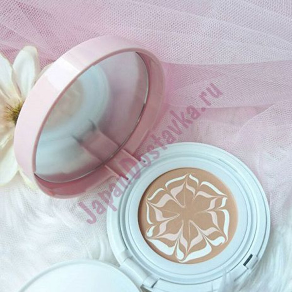 Увлажняющая основа под макияж The Flower Water Pact, тон № 01 Light Beige (светлый беж), SECRET KEY   15 мл